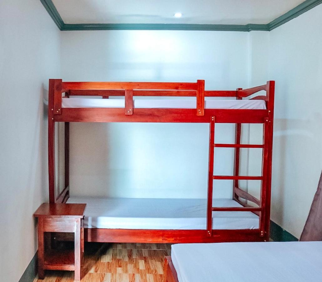 Airport View Hotel ビガン エクステリア 写真