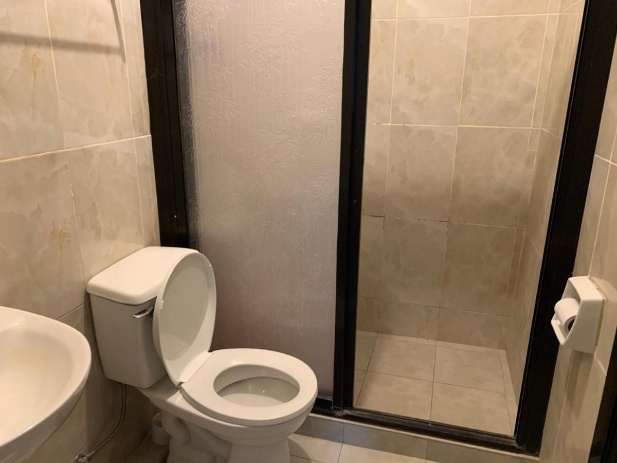Airport View Hotel ビガン エクステリア 写真